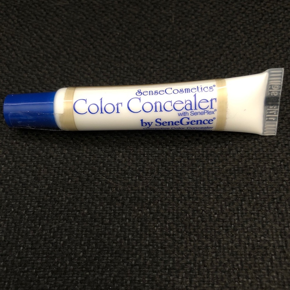 White Color Correcting Concealer